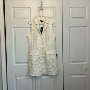 Lulu’s Cream Sleeveless Dress